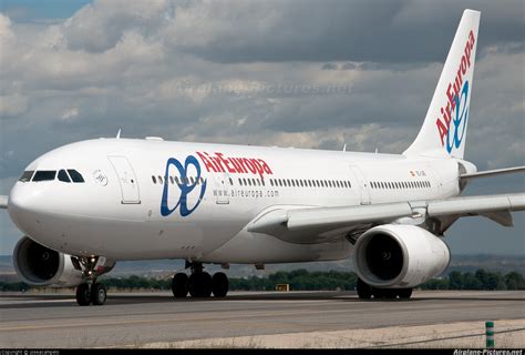 Ec Lke Air Europa Airbus A330 200 At Madrid Barajas Photo Id