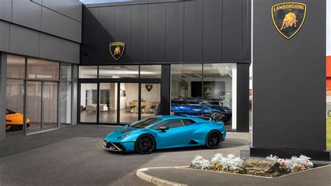 Lamborghini Manchester Officially Opens New Showroom The North Wests