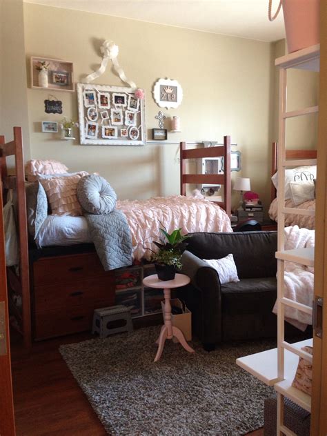 10 Stylish Dorm Room Ideas And Decor Essentials Girls Dorm Room Dorm