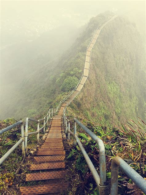 Stairway to Heaven Oahu Hawaii | Oahu hawaii, Hawaii, Oahu