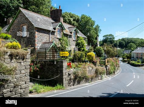 The Quaint Village Of Little Petherick In Cornwall England Uk Stock
