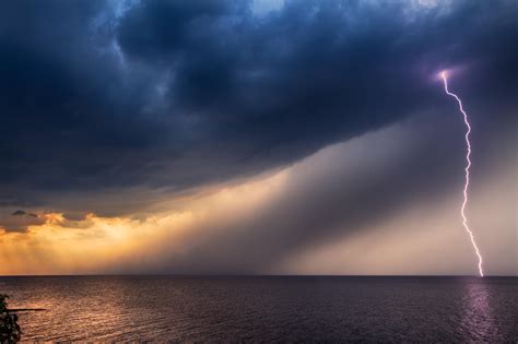Download Wallpaper Sea Water Clouds Thunderstorm Lightning Storm Light