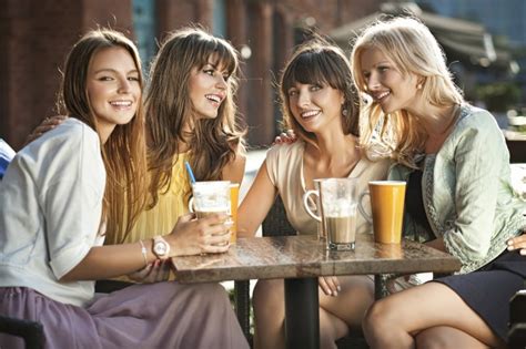 Where To Meet Women And How To Approach The Right Way