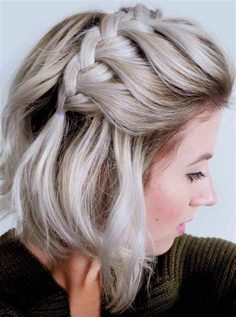 This hairstyle will provide you a simple cool yet a classy look. 20 Ideas of Cute Easy Hairstyles for Short Hair | Short ...
