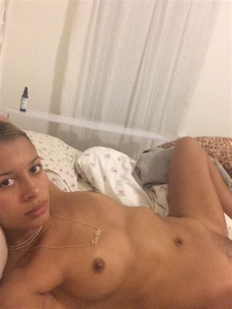 Laura Ponticorvo Nude Leaked Photos Nude Celebrity Photos