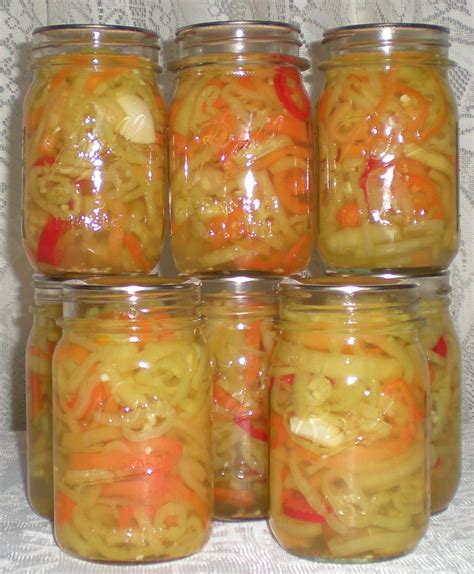 Canned Pickled Hungarian Wax Peppers Canning Hot Peppers Wax Pepper Recipe Hot Pepper Recipes