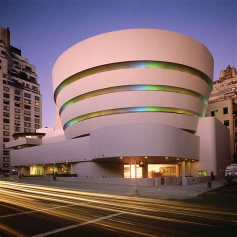 Frank Lloyd Wright Guggenheim Museum