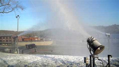 Perfect North Slopes Tests Out Its Snowmaking System Ahead Of Winter