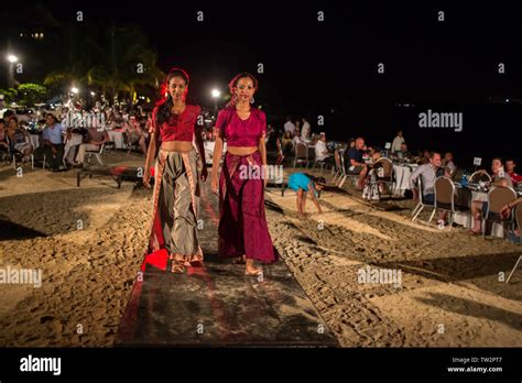 Beach Fashion Show Stock Photo Alamy