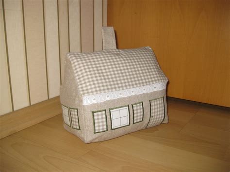 Doppelhaus mit massa haus bauen modern, unabhängig und individuelles fertighaus zertifizierte qualität perfekt für zwei familien! Fräulein Inka: Genähtes: Türstopper "Haus"