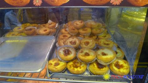 Make sure you eat the egg tart immediately after you buy it. Pinoy Roadtrip: HONG KONG: My List of Best Souvenirs or ...