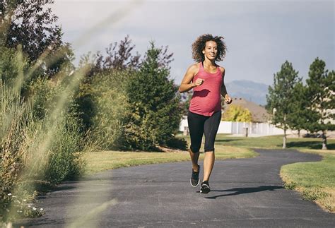Running While Pregnant Is It Safe Pregnancy Mother And Baby