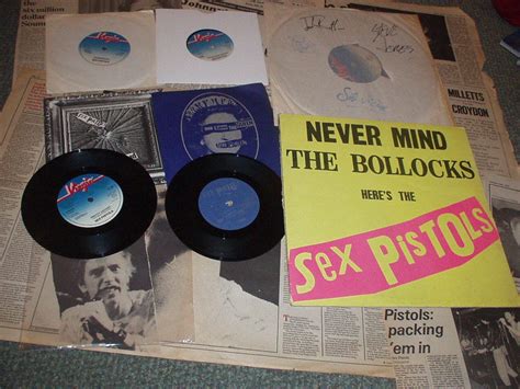 Sex Pistols Signed 1977 Never Mind The Bollocks Vicious