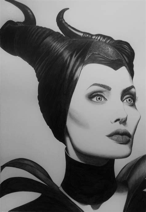 Maleficent By Danielepds On Deviantart Disney Art Drawings