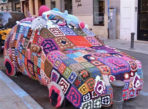 Graffiti Knitting Surprising With Colorful Recycled Crafts And Original Designs