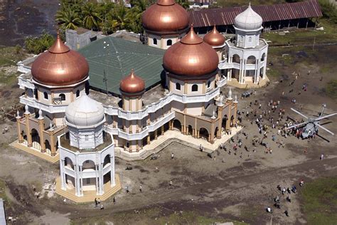 Maybe you would like to learn more about one of these? Pin oleh Alluned di Tsunami Oceano Indiano 2004 ...