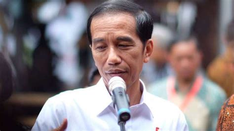 Foto Jokowi Bicara Tantangan Pers Di Era Media Sosial