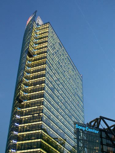Die dz bank am pariser platz. DB-Gebäude am Potsdamer Platz | Das DB-Gebäude (Deutsche ...