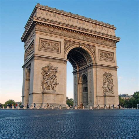 Visite De Larc De Triomphe Aime Paris