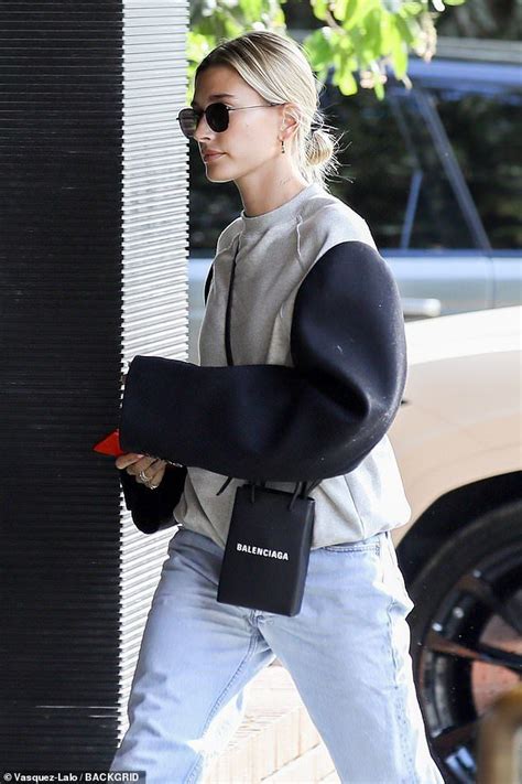 Hailey Bieber Goes Bra Less For A Dance Class In Los Angeles Hailey