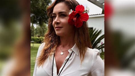 Anette Michel Conductora De Tv Azteca Presume En Instagram Lo Guapa