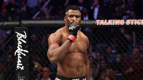 5 сентября 1986 | 34 года. Francis Ngannou posts incredible transformation picture from 2011 - MMA INDIA