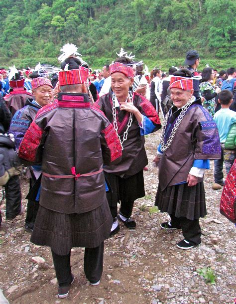 miao,-shidong-style,-taijiang-county,-guizhou,-china-sister-s-rice