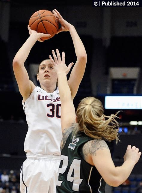 Advice And Accolades For Uconns Breanna Stewart The New York Times