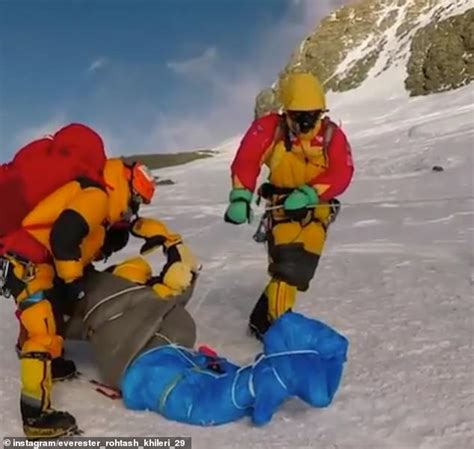 Sherpas Haul Frozen Solid Corpse From Mount Everest After 11 Deaths In