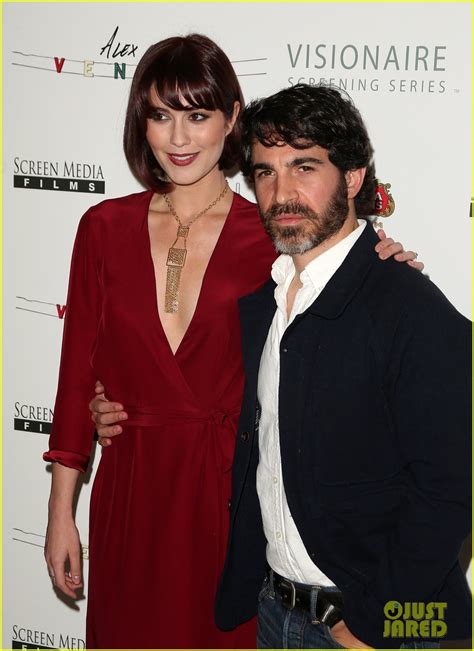 Chris Messina Is Sexy And Scruffy At Alex Of Venice Premiere Photo 3342987 Don Johnson Mary