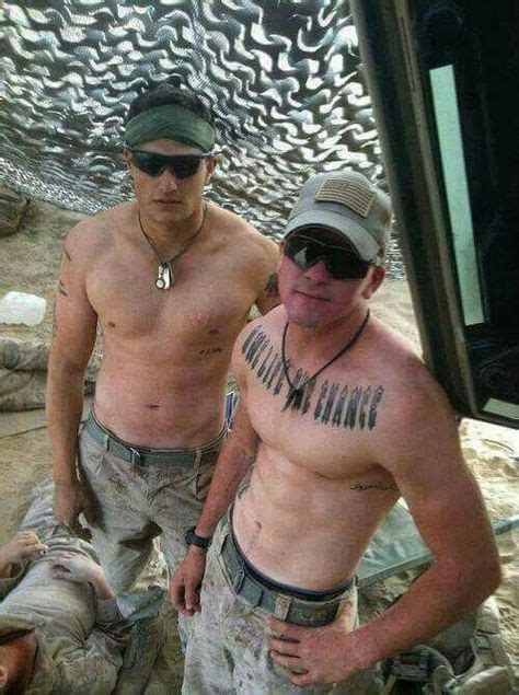 ooooooooh military men shirtless men