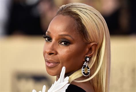 Mary J Blige Common Among Oscar Performers Cbs News
