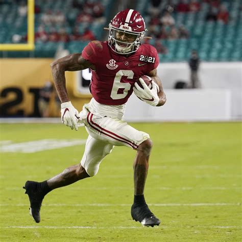 Devonta Smith Says It Would Be Great To Play With Jalen Hurts Eagles