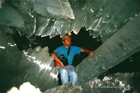 墨西哥巨型水晶洞續：真正的水晶礦脈（墨西哥奇瓦瓦的奈卡水晶礦，劍之洞）