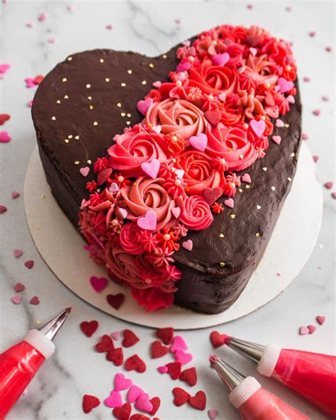 Valentines Day Chocolate Cake Tutorial Flour And Floral Valentine Desserts Valentines Baking