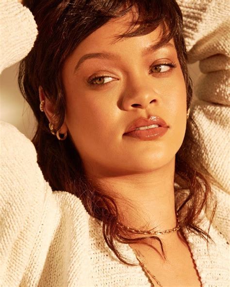 Rihanna Wears Fenty Beauty Eaze Drop Skin Tint In 2021 Rihanna Fenty