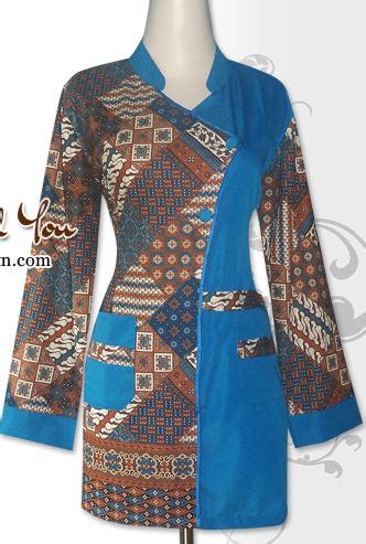 99 model baju batik atasan kombinasi wanita 2019 model model baju batik kalimantan, batik kalimantan sejarah batik kalimantan menurut sahibul hikayat batik kalimantan pertama kali dibuat tatkala patih lambung mangkurat bertapa selama 40 hari 40 malam di atas rakit balarut banyu. 30 Model Baju Batik Kombinasi Rok Polos - Model Baju Terbaru dan Update 2019 - 2020