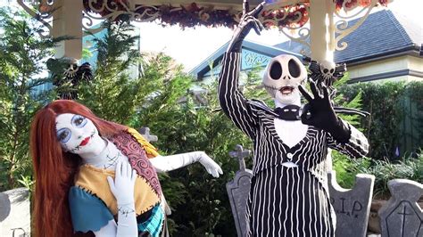 Jack Skellington And Sally Meet And Greet At Mickeys Not So Scary