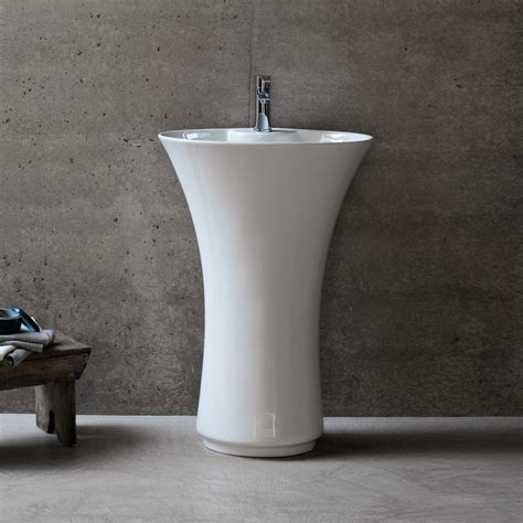 Britton Bathrooms Curve Freestanding Basin With Pedestal Including