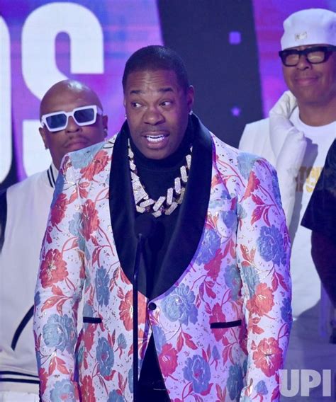 Photo Busta Rhymes Accepts The Lifetime Achievement Award Onstage At