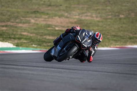 Über spec ducati panigale v4 sp2 debuts for 2023 asphalt and rubber