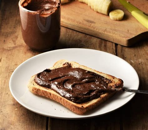 4 Ingredient Hazelnut Chocolate Spread Recipe Everyday Healthy Recipes