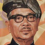 His initial efforts failed to achieve anything as the british administration was averse to grant independence unless it was assured of the racial harmony and equality in a new independent malaya. Biodata Tunku Abdul Rahman - UMNO SHAH ALAM