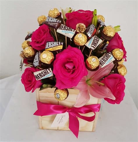 Arreglo De Rosas Rojas Y Chocolates Flower Box T Candy Bouquet
