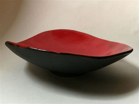Large Red And Black Ceramic Bowl By Lagrenouilleegaree On Etsy
