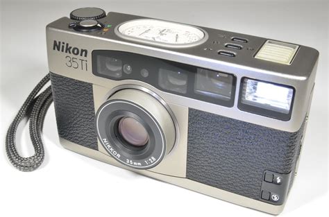 Nikon 35ti 35mm Point And Shoot Film Camera A0176 Superb Japan Camera