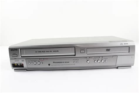 Sanyo Dvw Dvd Vhs Combo Player Property Room