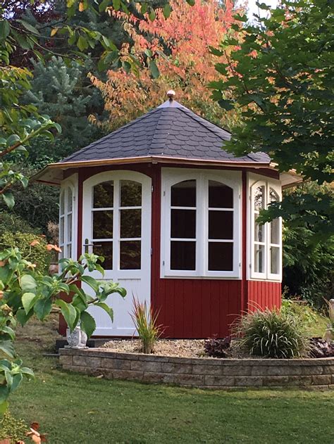 A freestanding garden building, the unique architecture of a pavilion makes it a pleasing addition to any outdoor space. Pin von RIWO - Gartenpavillons auf Gartenpavillons ...
