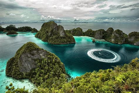 Raja Ampat Papua Surga Tersembunyi Di Papua