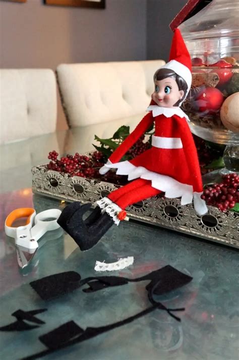 Diy Elf On The Shelf Shoes Diy Elf Elf On The Shelf Elf Clothes